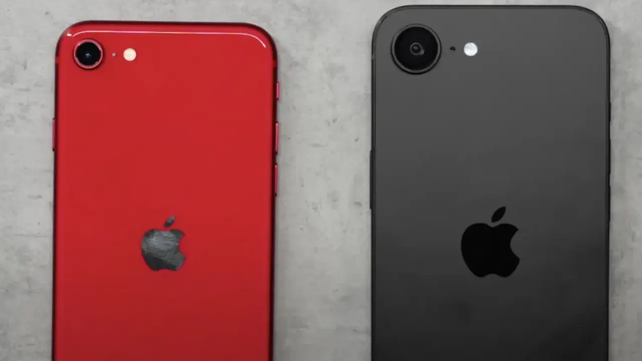 Två iPhones, en röd och en svart, ligger sida vid sida. Den röda har ett Apple-märke och en kamera. Den svarta har också ett Apple-märke och en kamera. Kanske en iPhone SE 4?