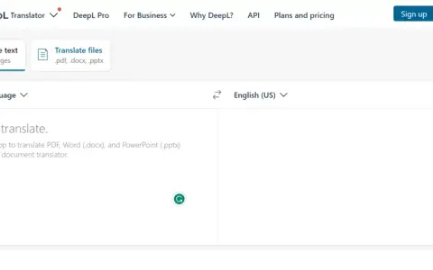 DeepL Translator låter dig översätta text och filer. Använd den för djupgående översättningar av dina dokument.