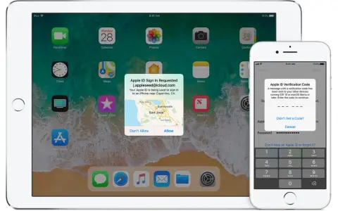 Tvåfaktorsautentisering iPhone: En begäran om inloggning på Apple ID visas på en iPad, medan en iPhone visar en verifieringskod för att fortsätta.