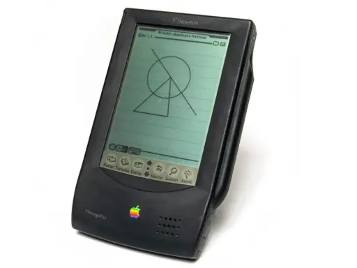En Apple Newton MessagePad med en ritning på skärmen.