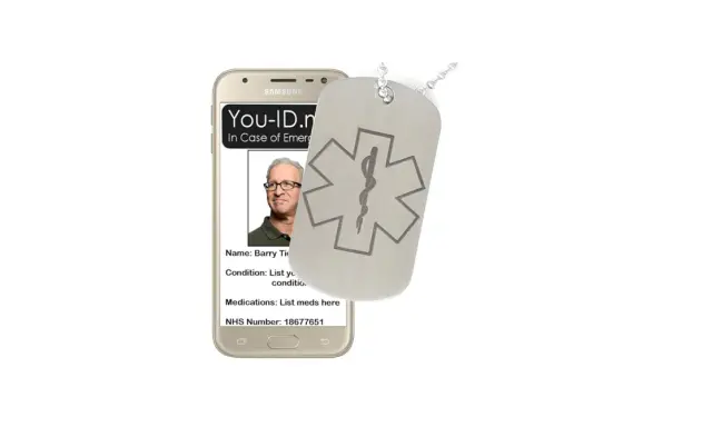 En mobiltelefon visar ett medicinskt id med bild och information. Ett ID-bricka med livets stjärna hänger bredvid.