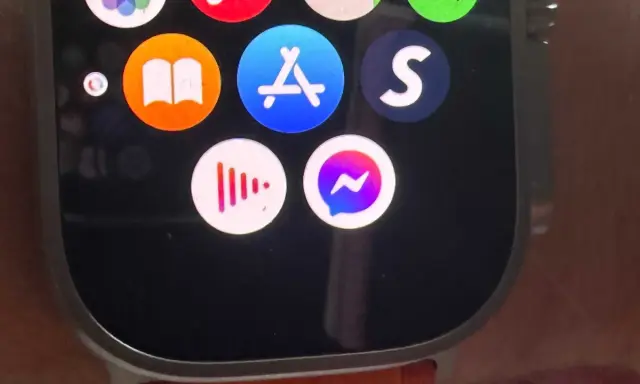 Messenger-ikonen på en Apple Watch, redo att skicka meddelanden.
